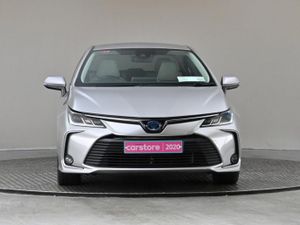 Toyota Corolla 1.8 Hybrid Luna Sport  2tone Inter - Image 2