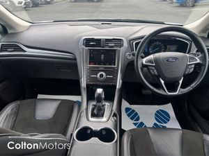 Ford Mondeo Titanium 2.0i HEV - Image 4