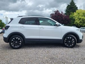 2020 Volkswagen T-Roc TSI 1st Edition - Image 4
