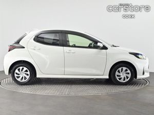 Toyota Yaris 1.5 Hybrid Auto - Image 2