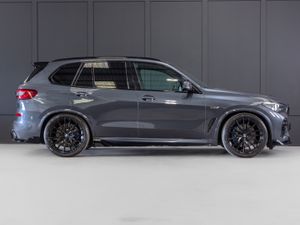 212 BMW X5 X-Drive 45e M-Sport - Image 2