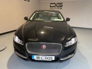 Jaguar XF 2.0 D Portfolio 180PS 4DR Auto - Image 4
