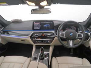 BMW 5 Series 520d M Sport Touring - Image 4