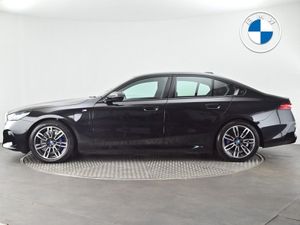 BMW 5 Series 530e M Sport Saloon - Image 3