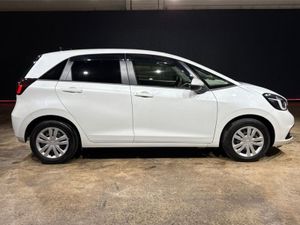 Honda Fit 1.5 Hybrid Automatic - Image 4