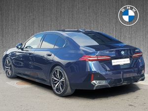 BMW 5 Series 530e M Sport Saloon - Image 3