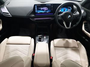 BMW 1 Series 120 Sport - Image 4