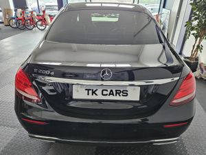 17 MERCEDES BENZ E-CLASS 200 - Image 4