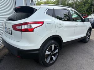 Nissan QASHQAI 1.6 Diesel SV Premium - Image 4