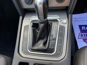Passat 152 Comfortline,  full serv. hist., fresh n - Image 2
