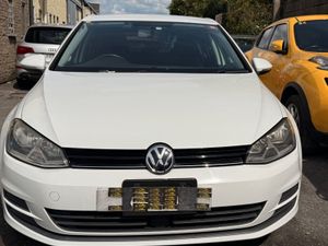 Volkswagen Golf 1.2 Tsi Automatic 2015 - Image 2