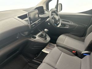 Peugeot Partner PRO Plus 1.5  EX Vat   70 P/W - Image 4