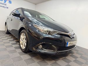Toyota Auris Hybrid Luna  Heated Seats  Reverse C - Image 4