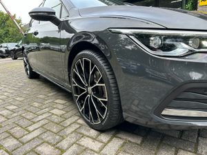 2023 VW GOLF STYLE 1.4 TSI DSG E-HYBRID. - Image 4