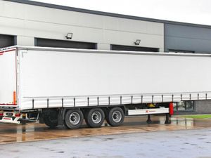 2025 KÄSSBOHRER 3 AXLE EUROLINER CURTAINSIDER - Image 4