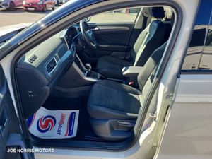 Volkswagen T-Roc STYLE 1.5 TSI D7F AUTO - Image 4