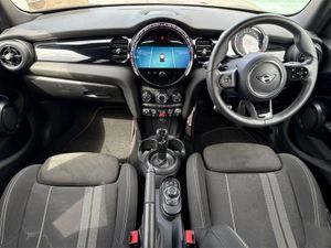 MINI HATCH 5-door Cooper Sport - Image 4