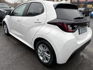 2022 Toyota Yaris 1.5 Petrol Hybrid Automatic - Image 4