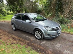 2010 Vauxhall Astra 1.6L, NCT & Tax November 2025! - Image 4