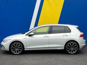 Volkswagen Golf R-LINE PACK 1.0 TSI // NEW 19" R-L - Image 3