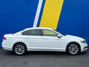 Volkswagen Passat HIGHLINE 1.4 TSI AUTO // HEATED/ - Image 2
