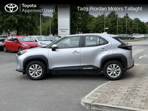 Toyota Yaris Cross LUNA HYBRID - Image 4