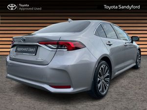 Toyota Corolla Luna Sport Saloon // Heated Seats - Image 2
