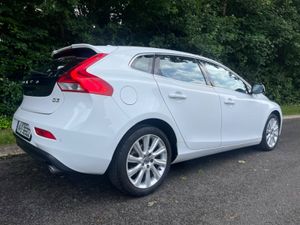 Volvo V40 2014 ( NCT 08/26) - Image 2