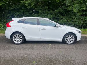 Volvo V40 2014 ( NCT 08/26) - Image 3