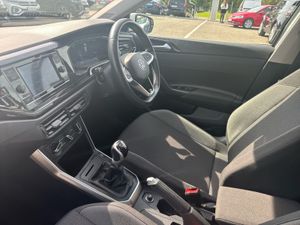 Volkswagen Polo Life 1.0tsi 95hp Manual - Image 3