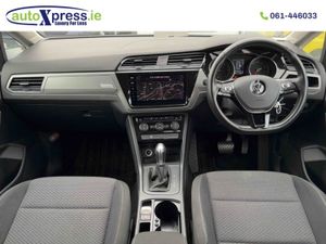 Volkswagen Touran 2.0 TDI Automatic  Reversing Ca - Image 2