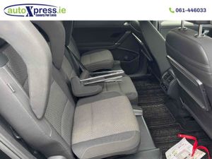 Volkswagen Touran 2.0 TDI Automatic  Reversing Ca - Image 4