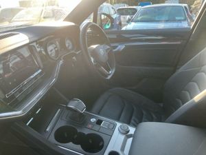 Volkswagen Touareg 5 Seater Commercial 3.0tdi 231 - Image 3