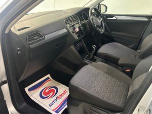Volkswagen Tiguan SE 2.0 TDI Manual 6speed FWD 5 - Image 3