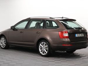 Skoda Octavia Elegance Tdi Cr - Image 4