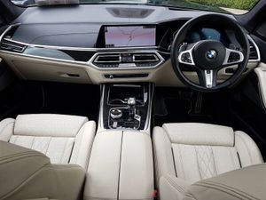 BMW X7 Xdrive30d M Sport - Image 4