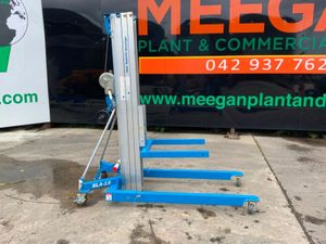 2023 GENIE SLA-15 MANUAL MATERIAL HOIST....5371. - Image 2