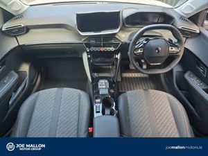 Peugeot 208 Allure Hybrid. 1.2 Auto. - Image 4