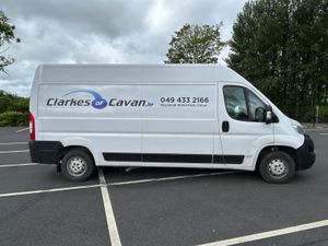 2022 Opel Movano van - Image 2