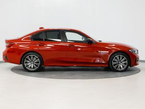 *6* BMW 330E SE PRO - Image 3