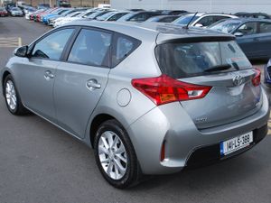 Toyota Auris 2014 - Image 3