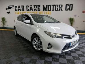 Toyota Auris 1.4 D-4d Aura 4DR - Image 3