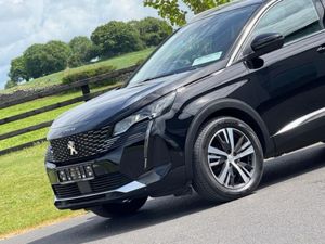 Peugeot 5008 7 Seat Allure 1.5 Bluehdi - Image 4