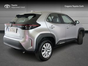 Toyota Yaris Cross CR Luna 4DR Auto - Image 2