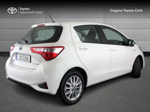 Toyota Yaris Yaris Hybrid 5DR Luna - Image 2