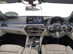 BMW 5 Series 520d M Sport Saloon - Image 4