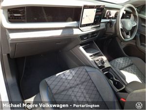 Volkswagen Tayron R-line 75 1.5tsi 204HP Phev DSG - Image 4