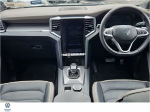 Volkswagen Amarok Aventura  Black Body Style Pack - Image 2