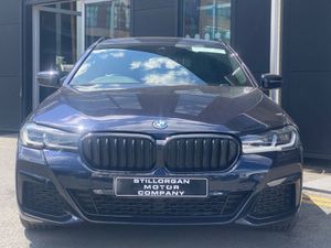 BMW 5 Series Touring 530e M-sport Pro Auto (phev) - Image 2