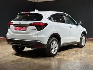 Honda Vezel 1.5 Hybrid Automatic - Image 3